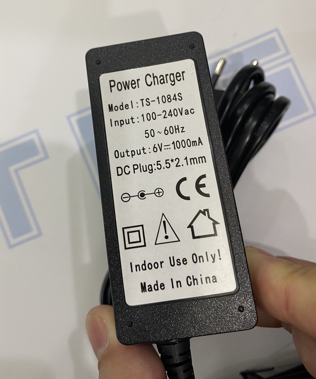 Sạc 6V 1000mA cân treo JJE