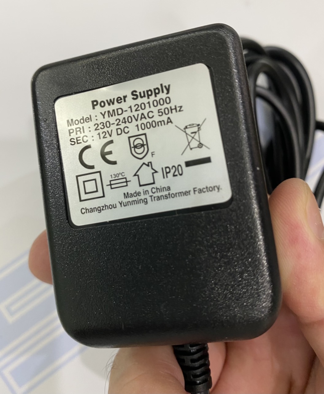 Sạc 12V/1000mA cân CUB